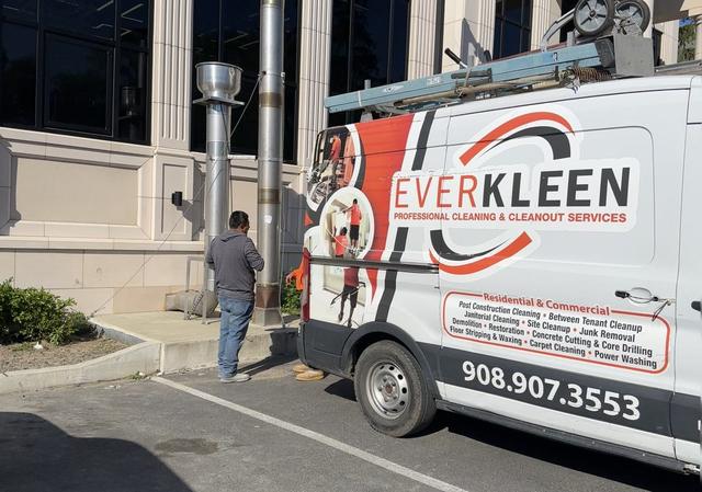 Everkleen van at a commercial office building on a cleaning job